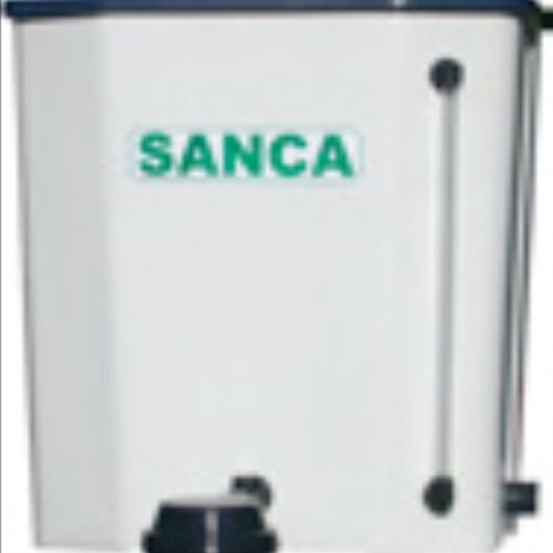 Calefón Eléctrico Plástico Sanca 20 Litros Pvc 718